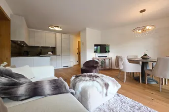 Vollmöblierte Designerwohnung mit XL-Terrasse