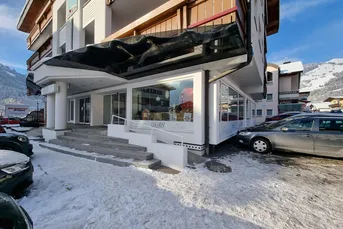 Gewerbefläche am Dorfplatz - Brixen im Thale