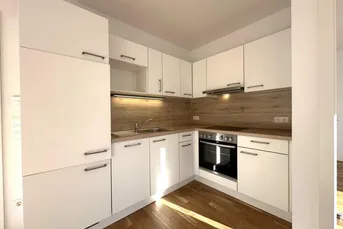Urbanes Wohnen mit Top-Ausstattung: Moderne 2-Zimmer-Wohnung mit Loggia