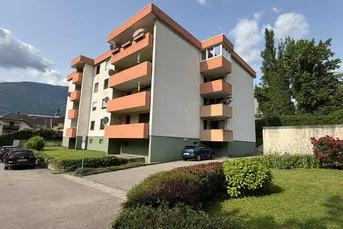 Attraktive Eigentumswohnung mit Garage nahe FH
