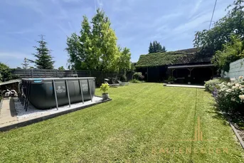 Charmantes Haus mit Entwicklungspotenzial – in zentraler Lage von Hausleiten