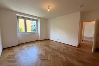 Wunderschöne frisch sanierte Wohnung sucht Mieter!