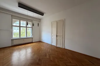 Dietrichsteinplatz: 4-Zimmer-Studenten WG zu vermieten