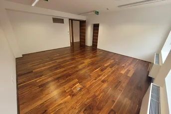 SCHÖNES BÜRO (96m2) MIT CONCIERGE SERVICE AM STADTPARK IN 1010 WIEN
