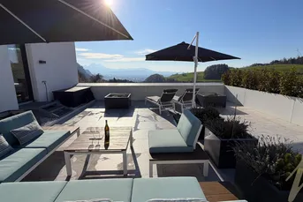 SALZBURGS exklusivste AUSSICHT – verpackt in zeitlosen Alpenchic