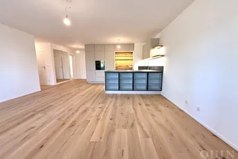 Erstbezug! Exklusive 4-Zimmer Gartenwohnung mit Loggia und TG-Platz!