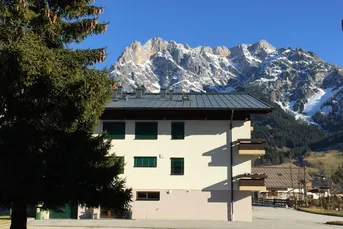 3 - Zimmer - Wohnung in gesuchter Sonnen- und Aussichtslage sowie unmittelbarer Liftnähe