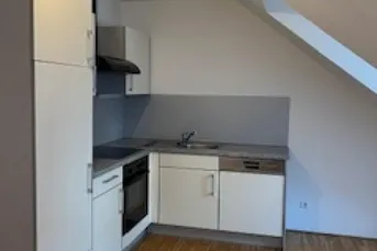 Urbane RARITÄT, Graz erleben: Moderne, gepflegte 3-Zimmer Wohnung plus Galerie, davon 1 Zimmer Kochen-/Essen-/ Wohnen, mit Stadtblick, nähe Kunsthaus, 5 Gehminuten zum Grazer Hauptplatz mit gemeinschaftlicher Dachterrasse