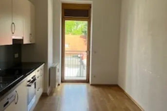 Moderne 2-Zimmer-Wohnung mit Balkon in 8020 Graz – gepflegt, mit Einbauküche, Lift!