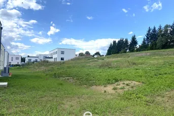 Sonnige Baugrundstücke für Mehrparteinhaus in Katsdorf