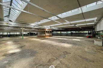 Lager/Gewerbehalle am Attersee zu vermieten!