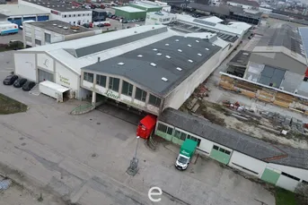 Lagerhalle mit Büro in Krems zu verkaufen