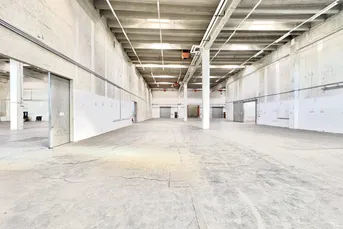 Lagerhalle mit Büro in Vösendorf zu mieten
