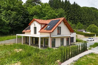 Aufgepasst: Einzigartiger Neubau in Grünruhelage! (Belagsfertig)