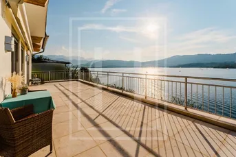 Salzkammergut-Refugium der Extraklasse: Lichtdurchflutete Villa in Gmundens Bestlage mit Panoramablick über den Traunsee