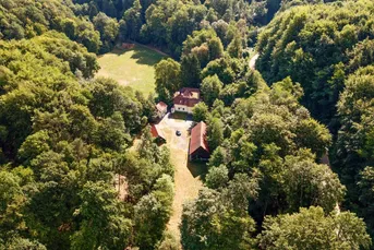 PRACHTVOLLES JAGDANWESEN | IDYLLISCHE ANLAGE IM WIENERWALD