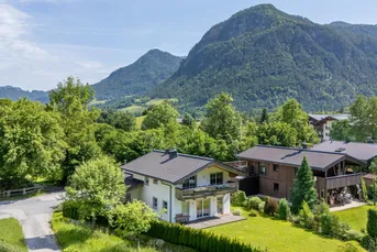 Charmantes Einfamilienhaus mit großem Garten