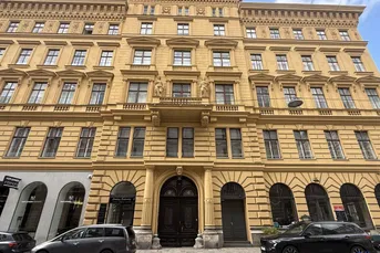 Stilvolles 157 m² Büro im repräsentativen Jahrhundertwende-Gebäude