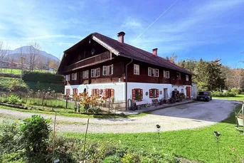 … AIGNER - historisches Anwesen in traumhaft, idyllischer Lage mit Bachlauf am Wolfgangsee ...