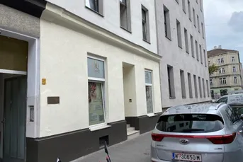 Neuwertige Praxis / Beautysalon 57m² mit 3 Zimmern