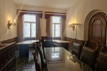 Repräsentatives Büro beim Rochusmarkt