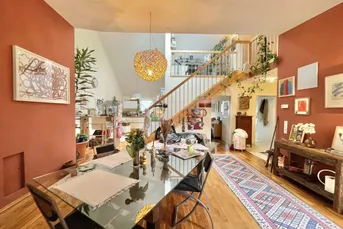 HOCHWERTIGES GALERIE-LOFT MIT 3 ZIMMERN + GROSSER TERRASSE + 2 GARAGEN