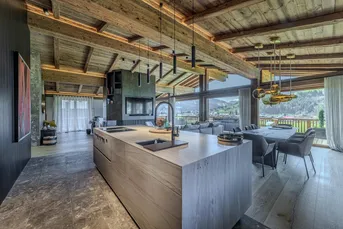 „Sonnberg Suites“: Alpines Design in traumhafter Lage – Top 6 Penthouse