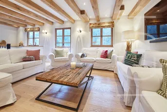Luxus-Chalet mit Zweitwohnsitzstatus in Ski In/Ski Out Lage in Hinterglemm!