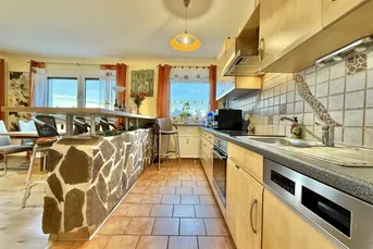EINZIEHEN &amp; WOHLFÜHLEN: Möblierte 2-Zimmer-Wohnung mit Lift &amp; Loggia!
