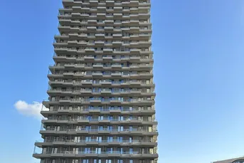 Modernes Wohnen in luftiger Höhe – mit atemberaubender Aussicht