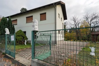 Einfamilienhaus mit altem Charme (Verhandlungsbasis)