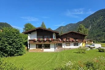 Apartment- bzw. Mehrparteienhaus