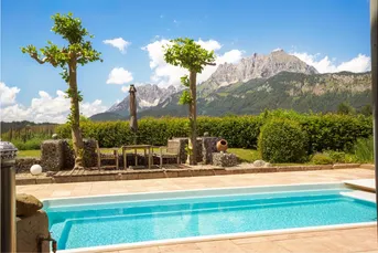 Architektonische Eleganz in sonniger Toplage
