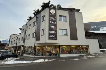 Attraktives Geschäftslokal in Kaltenbach in Top-Lage