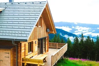 Ski-in-Ski out für die Familie- "Chalet mit Alpenfeeling pur auf 1.500 Metern Seehöhe am 9462 Klippitztörl- Komfort, Ruhe &amp; Rendite vereint" Über 200 Tage jährliche Vermietbarkeit möglich!
