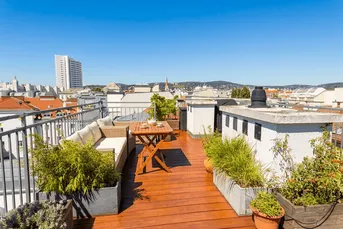 Exklusive Dachgeschoss-Maisonette mit 5 Zimmern und Terrasse mit 360°-Panoramablick über Wien
