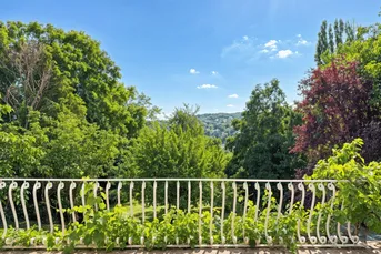 Elegante Terrassenresidenz am Schafberg mit großzügigem Garten