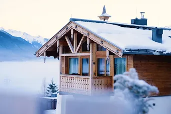Exklusives Bergchalet in den Salzburger Alpen mit Panoramablick + privater Wellness- &amp; Fitnessbereich