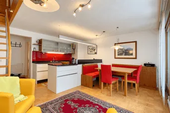 Sonne, Bergblick und Natur – Wohnung mit Loggia in Gortipohl