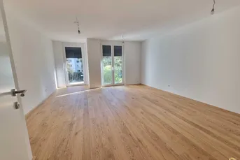 Schöne, Neubauwohnung 3.Zi., + Balkon