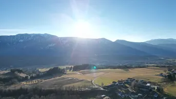 Expose Sonnige Dachgeschosswohnung mit traumhafter Aussicht und Gemeinschafts-Pool am Millstättersee