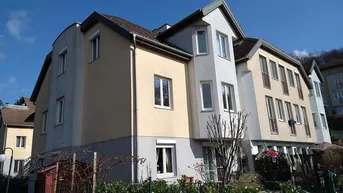 Expose Ansprechende 97m², 4 Zimmerwohnung mit Wohlfühlcharakter, Stellplatz und großem Keller