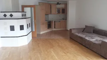 Expose Zentrale, helle, ruhige, renovierte Wohnung