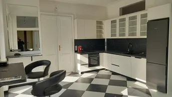 Expose Traumhaft renovierte 145qm Altbauwohnung mit Klimaanlagen und Balkon nahe Schloss Schönbrunn/Zentrum Hietzing
