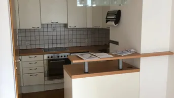 Expose Zentrale Wohnung mit Einbauküche 