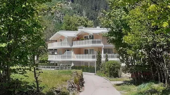 Expose Erstbezug mit Privatgarten: attraktive 3-Zimmer-EG-Wohnung in Mayrhofen/Zentrum