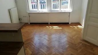 Expose 77m² Büro/Praxis, 3. Stock, Altbau renoviert, 1m² Balkon, Nähe U2 und Riesenrad