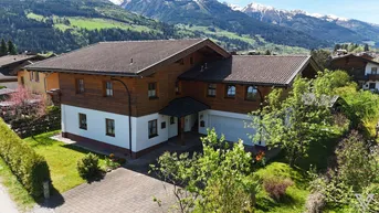 Expose Hochwertiges Wohnhaus mit 2. Wohneinheit und großem Grundstück