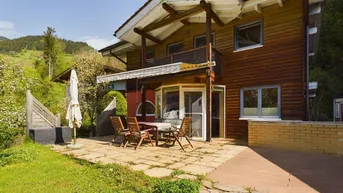 Expose Top Einfamilienhaus mit separatem Bungalow und großem Garten