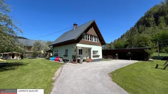 Expose Einfamilienhaus im Naturparadies – viel Platz und großer Garten